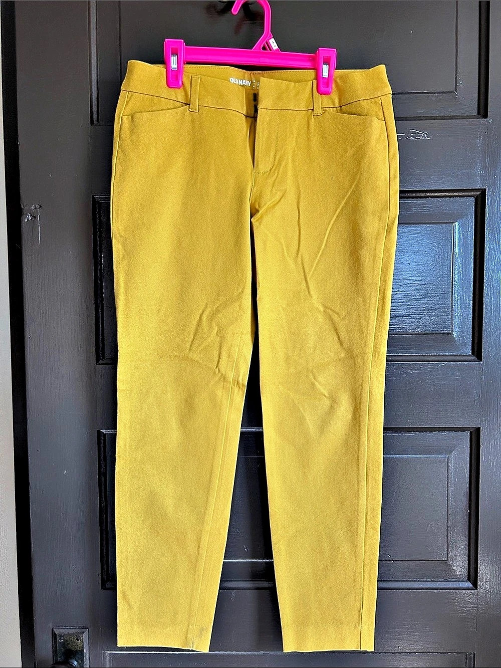 Old Navy Pixie Skinny Pants in Yellow Size 10-12